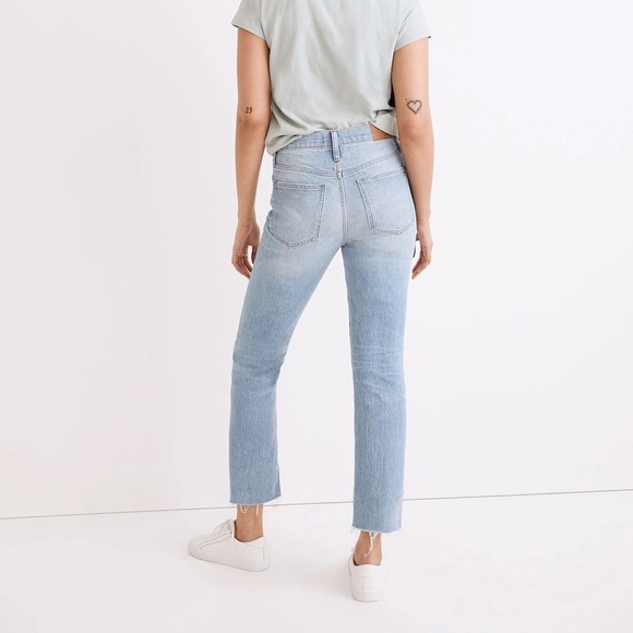 Madewell The Perfect Vintage Jean in Coney Wash: Destroyed Edition - Picture 11 of 11